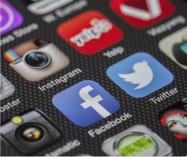 Actualment esteu veient Formació en Community manager