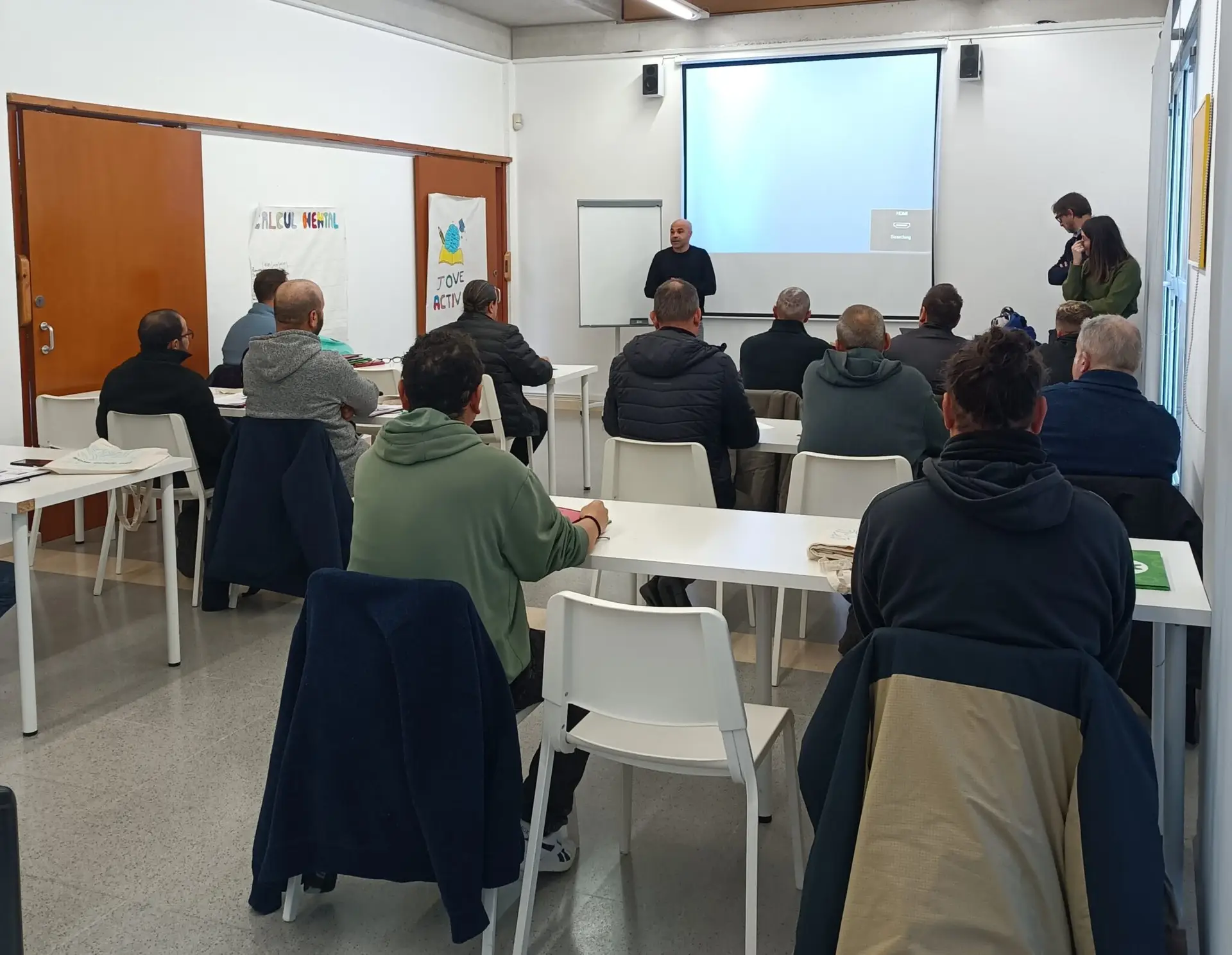 Actualment esteu veient Nou inici de formació: curs de manteniment de piscines i zones enjardinades